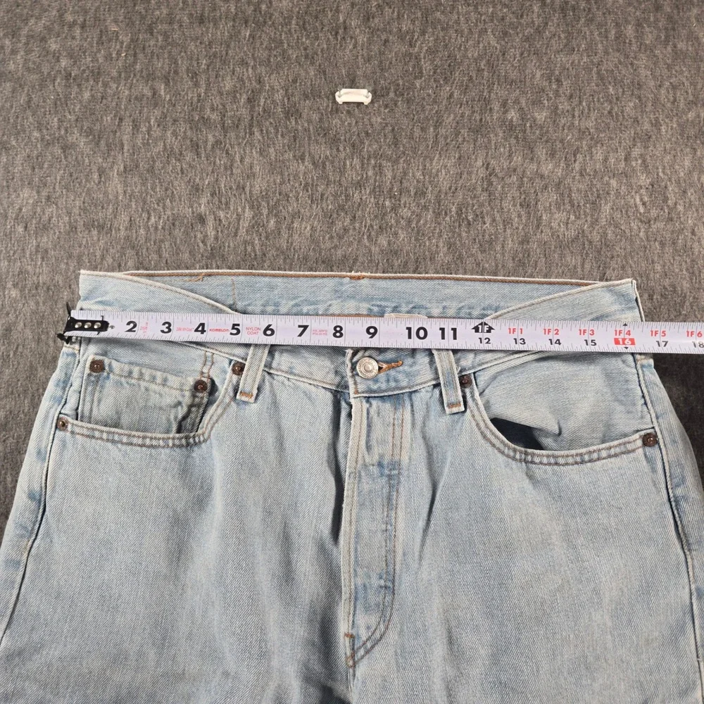 VTG Levi's 501 xx Jeans Men 34x32 Light Wash Button Fly Straight Leg Denim